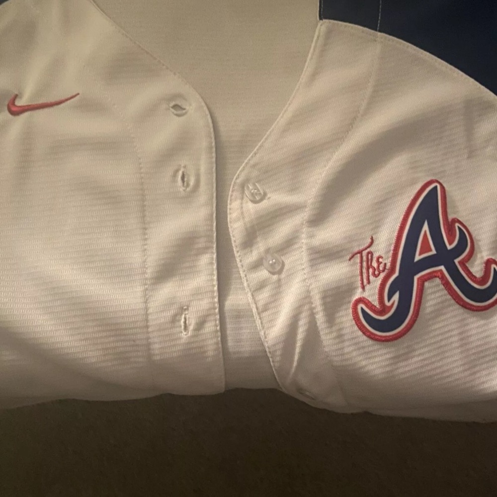 Nike Women's Large Atlanta Braves Jersey - City Connect - Picture 11 of 11